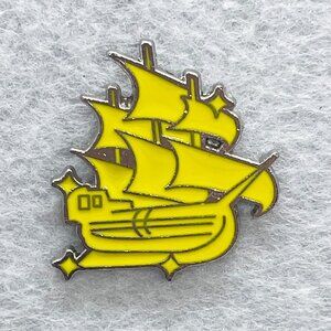 🔮 5/$25 Disney Peter Pan Pirate Ship Pin